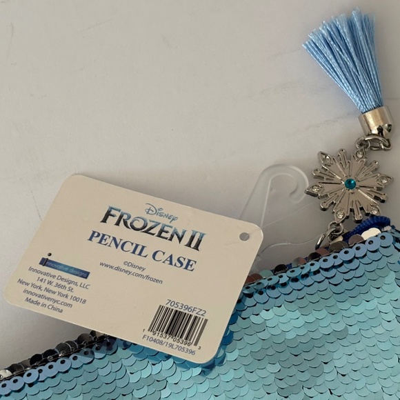 Disney Frozen II (15 Days Of Socks Kid's L / 3-10) Advent Calendar & Pencil Case - Picture 6 of 8